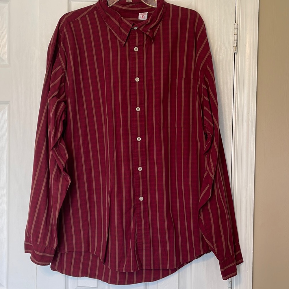 🎄 IZOD Red Dress Shirt